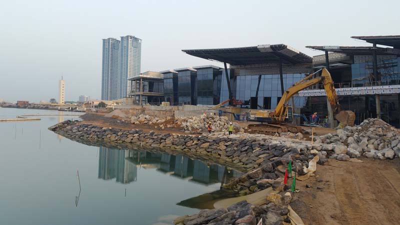 Manar Mall Shoreline Protection – Lagoon Dredging & Protection Site Execution